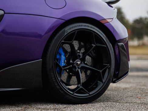 Used 2019 McLaren 600LT image 28