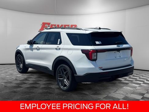 New 2026 Ford Explorer ST-Line w/ ST-Line Street Pack AWD/4WD image 3