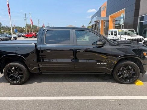 Used 2022 RAM 1500 Laramie AWD/4WD image 4