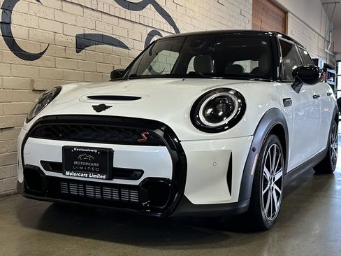 Used 2024 MINI Cooper S FWD image 11