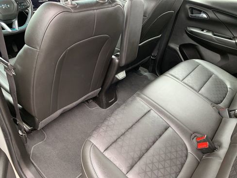 Used 2023 Chevrolet Bolt LT w/ Infotainment Package FWD image 19