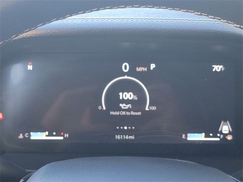 Used 2022 Jeep Grand Cherokee L Limited w/ Black Appearance Package image 37