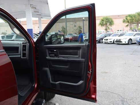 Used 2016 RAM 1500 Express AWD/4WD image 10