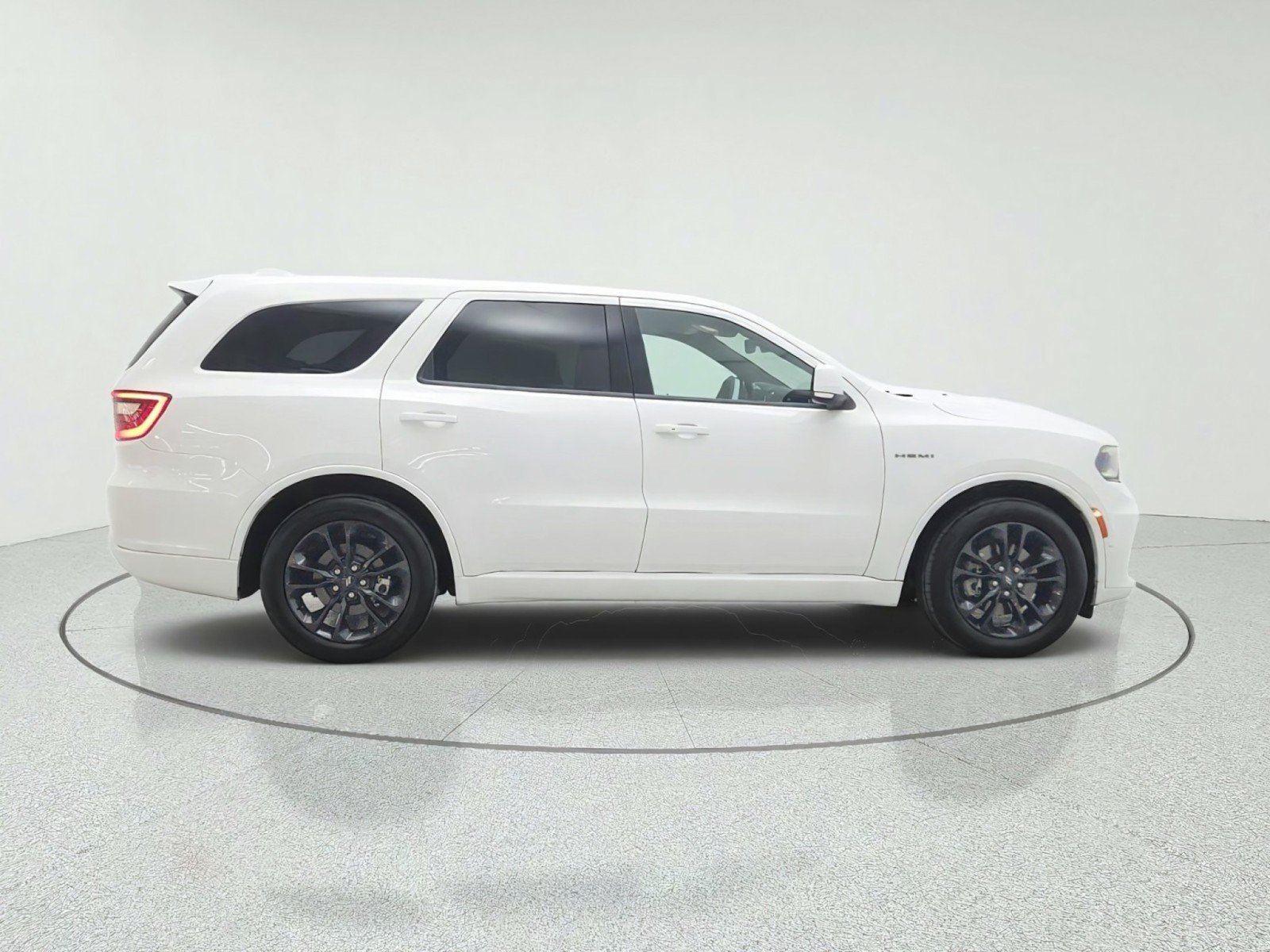Used 2022 Dodge Durango R/T w/ Quick Order Package 22F RWD image 4