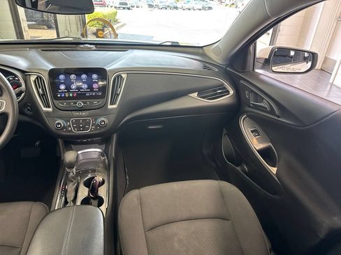 Used 2024 Chevrolet Malibu LT FWD image 45