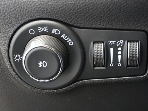 Certified 2022 Jeep Compass Altitude w/ Convenience Group image 31