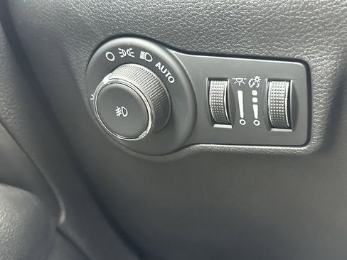 New 2026 Jeep Compass Trailhawk image 19