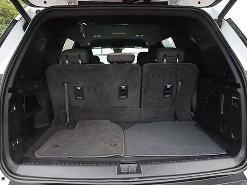 Used 2024 Chevrolet Traverse LT w/ Enhanced Driving Package image 33