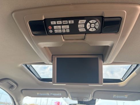 Used 2016 Honda Pilot Touring image 39