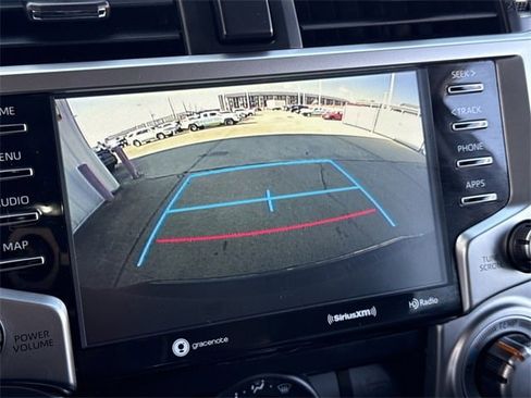 Used 2020 Toyota 4Runner SR5 Premium image 18