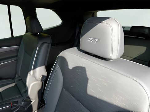 New 2025 Buick Enclave Sport Touring w/ Super Cruise Package image 24