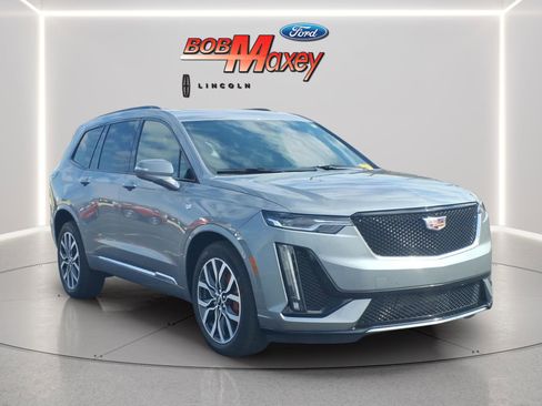 Used 2024 Cadillac XT6 Sport image 3