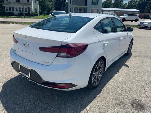 Used 2020 Hyundai Elantra Limited w/ Cargo Package (C1) FWD image 7
