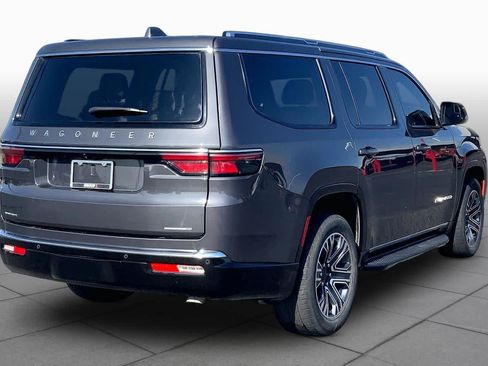 Used 2022 Jeep Wagoneer Series III AWD/4WD image 13