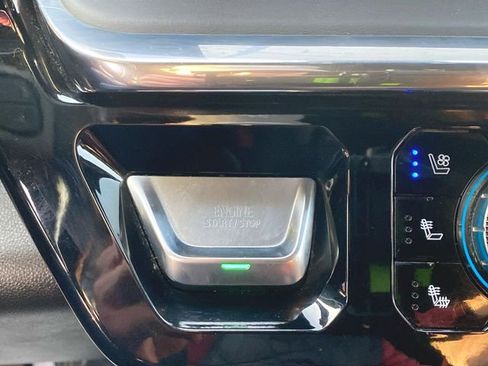 Used 2024 GMC Sierra 3500 Denali Ultimate image 17