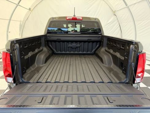 Used 2024 Chevrolet Colorado Trail Boss w/ Technology Package AWD/4WD image 4