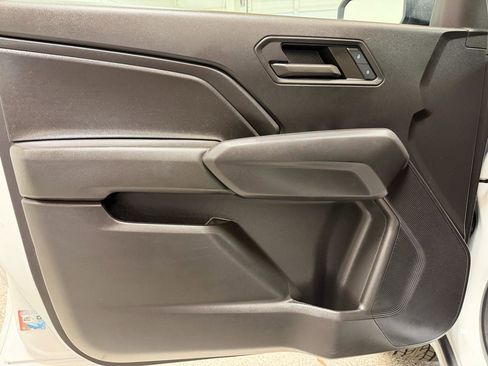 Used 2024 Chevrolet Colorado W/T image 12