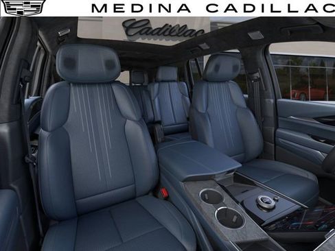 New 2025 Cadillac Escalade IQ Luxury 2 image 17