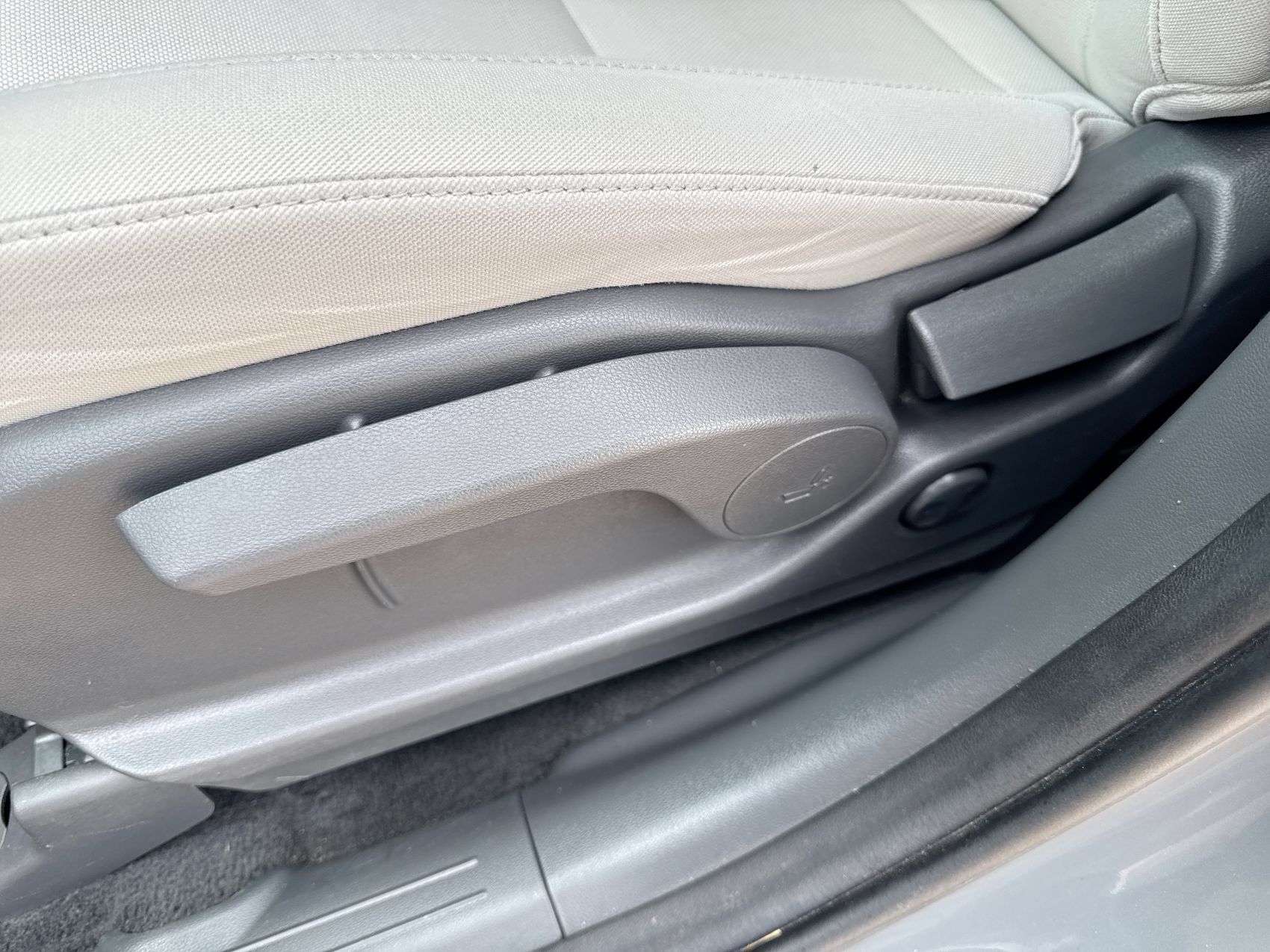 Used 2024 Hyundai Santa Fe SE FWD image 12