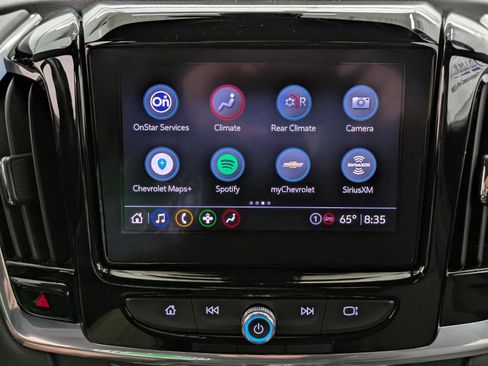 Used 2022 Chevrolet Traverse LT image 11