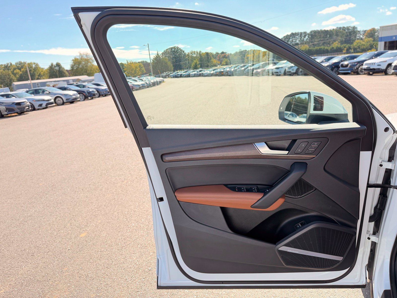 Used 2021 Audi Q5 Prestige w/ Prestige Package AWD/4WD image 20