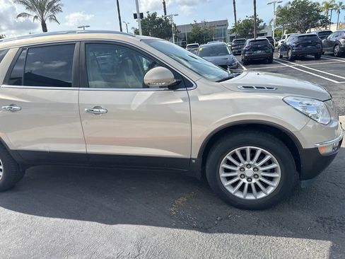 Used 2008 Buick Enclave CXL w/ Entertainment Package #1 image 27