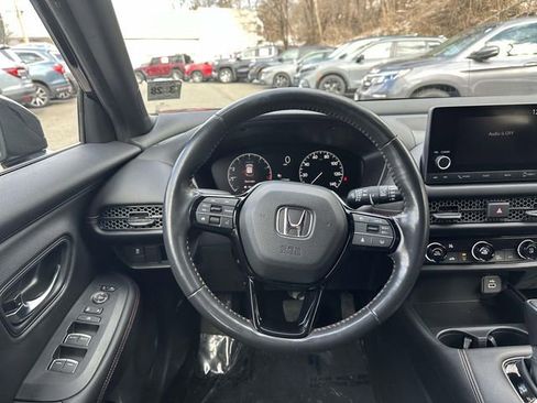 Used 2023 Honda HR-V Sport image 11