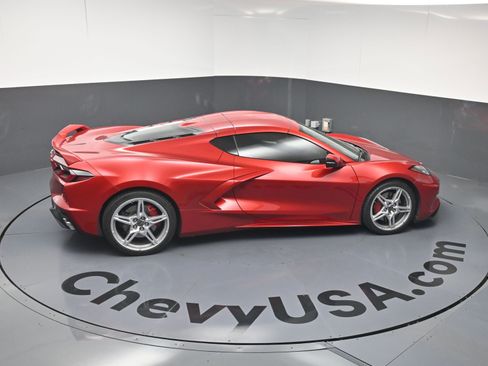 Used 2022 Chevrolet Corvette Stingray Preferred Cpe w/ Z51 Performance Package RWD image 34