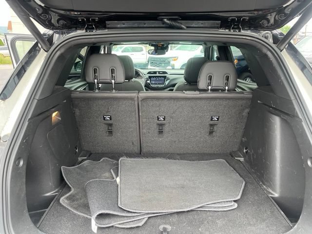 Used 2023 Chevrolet TrailBlazer RS w/ Sun and Liftgate Package FWD image 18