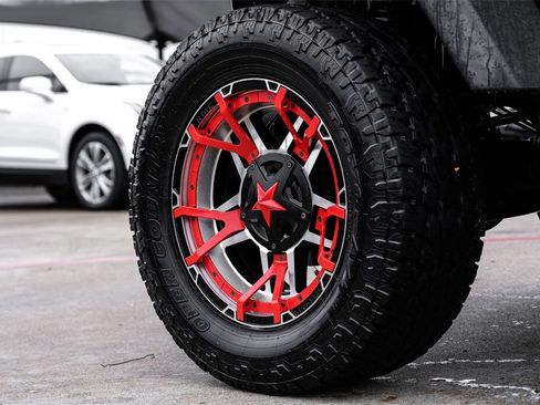 Used 2017 Jeep Wrangler Unlimited Rubicon image 54