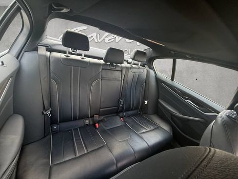 Used 2020 BMW 530i xDrive w/ Convenience Package AWD/4WD image 22
