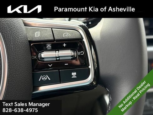 New 2026 Kia Carnival LXS image 26