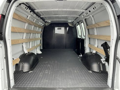 Used 2025 Chevrolet Express 2500 w/ Driver Convenience Package RWD image 14