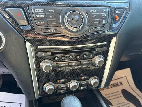 Used 2019 Nissan Pathfinder SL w/ Rock Creek Edition image 18