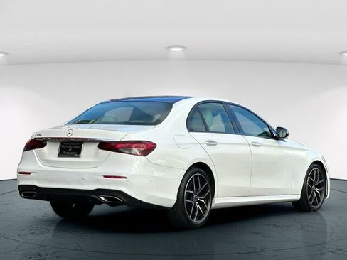 Used 2022 Mercedes-Benz E 350 Sedan image 7
