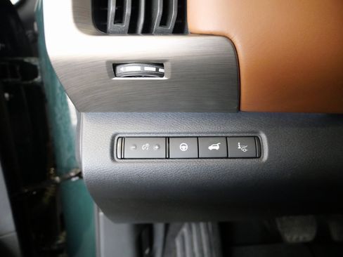 Used 2023 Nissan Pathfinder Platinum w/ Cargo Package image 12