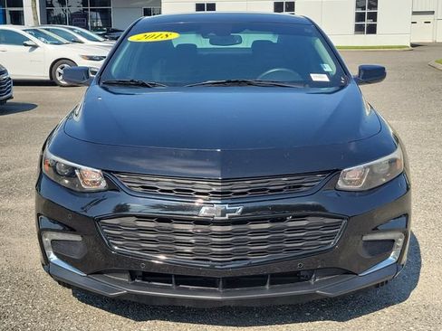 Used 2018 Chevrolet Malibu LT w/ Leather Package FWD image 7