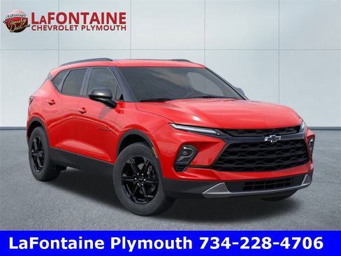 New 2025 Chevrolet Blazer LT w/ Midnight/Sport Edition image 7