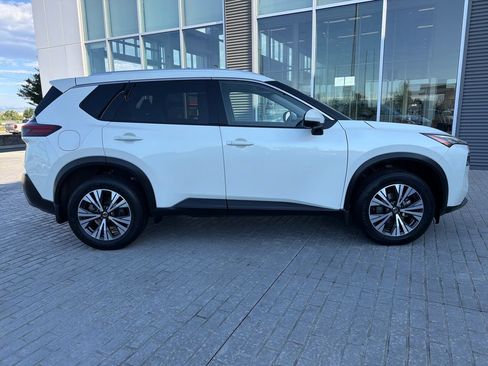 Used 2021 Nissan Rogue SV w/ Premium Package AWD/4WD image 6