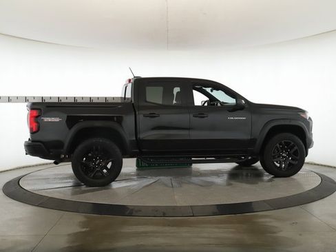 Used 2024 Chevrolet Colorado Trail Boss image 6