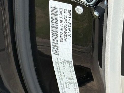 Used 2023 Chrysler Voyager LX FWD image 33