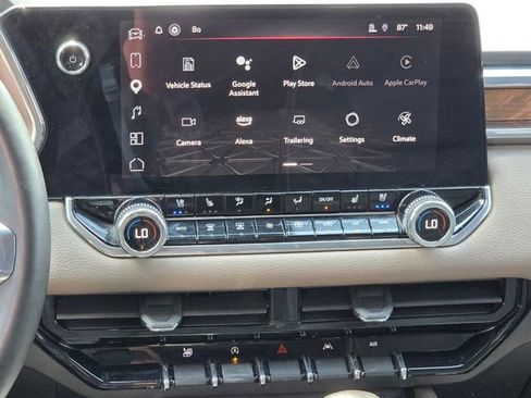Used 2024 GMC Canyon Denali AWD/4WD image 11