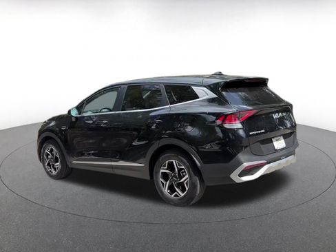 Used 2025 Kia Sportage LX FWD image 10