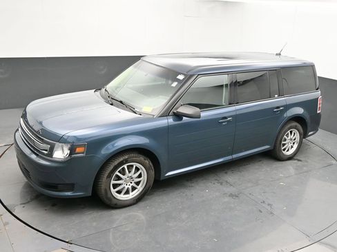 Used 2016 Ford Flex SE image 28