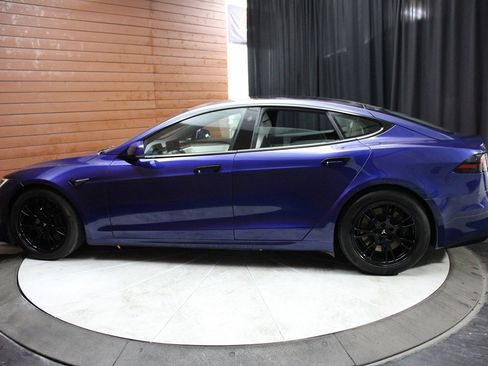 Used 2022 Tesla Model S AWD image 8