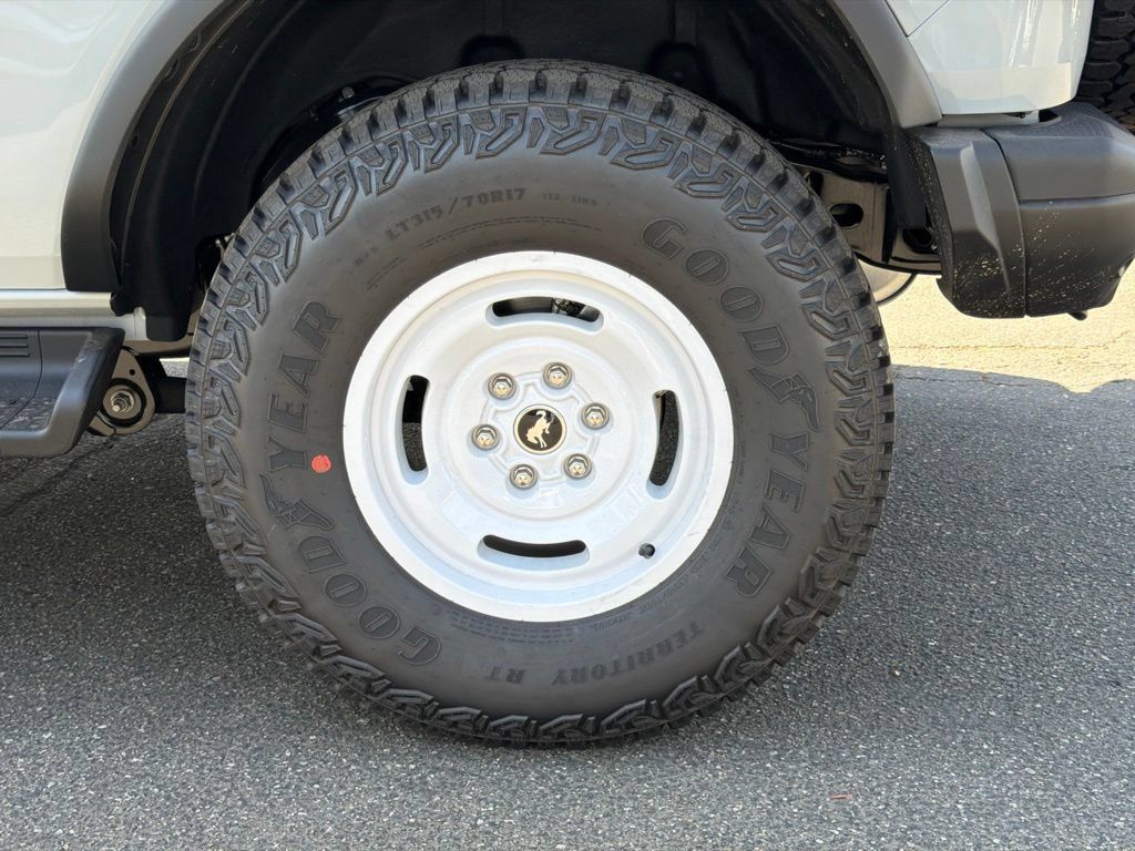 New 2026 Ford Bronco Heritage Edition AWD/4WD image 18