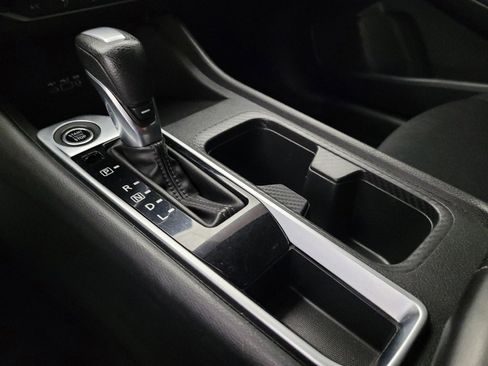 Used 2022 Nissan Sentra SV w/ Lighting Package image 26