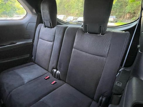 Used 2015 Nissan Pathfinder SV AWD/4WD image 21