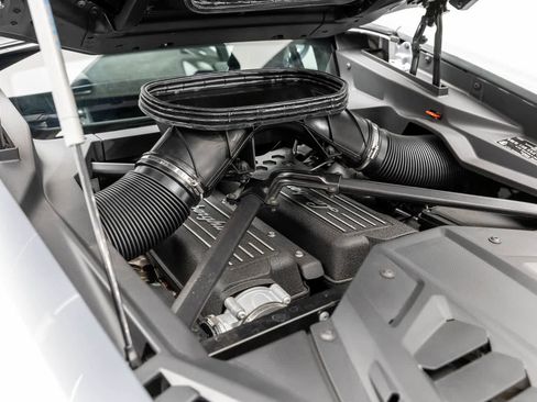Used 2024 Lamborghini Huracan Sterrato image 45
