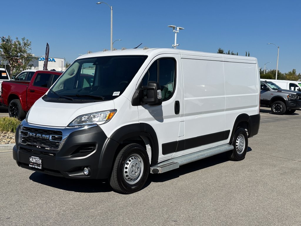 Used 2025 RAM ProMaster 2500 w/ U-Haul Equipment Group FWD image 2